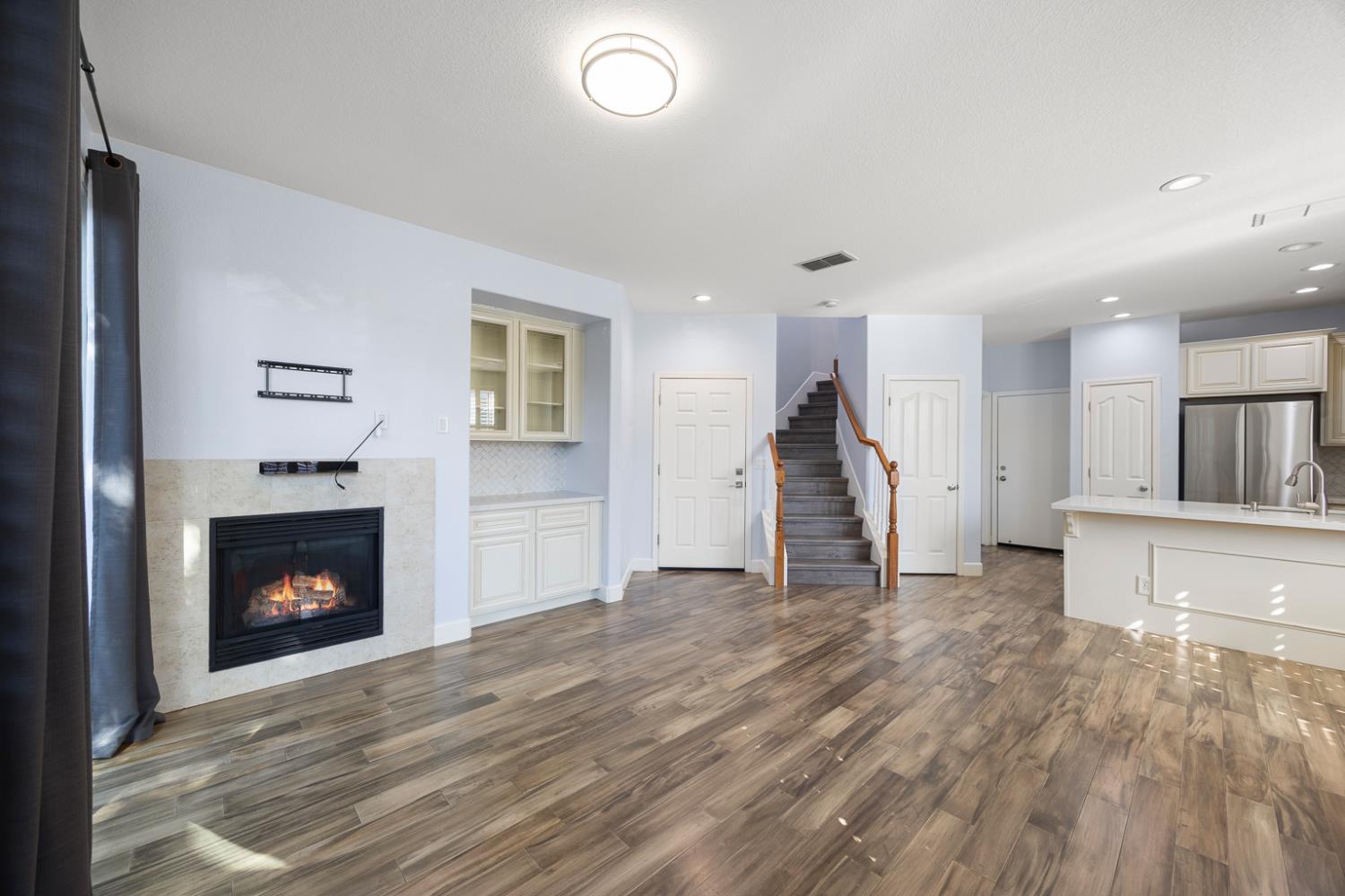Detail Gallery Image 7 of 40 For 9205 Cortina Cir, Roseville,  CA 95678 - 3 Beds | 2/1 Baths