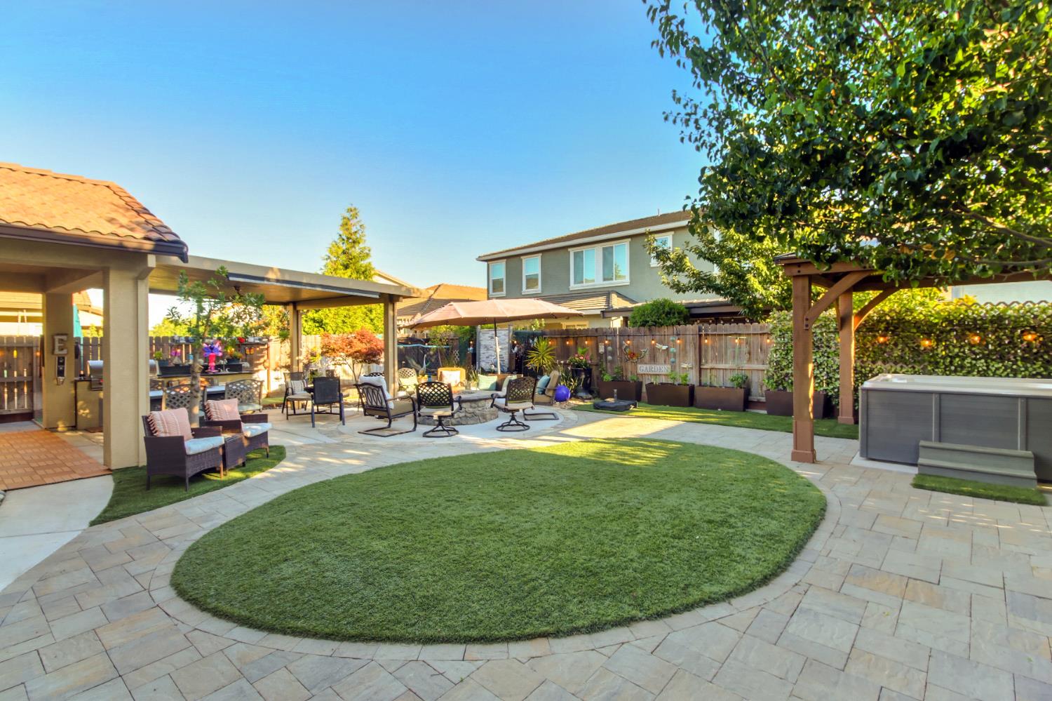 Detail Gallery Image 64 of 88 For 9940 Lorae Way, Elk Grove,  CA 95624 - 4 Beds | 3 Baths
