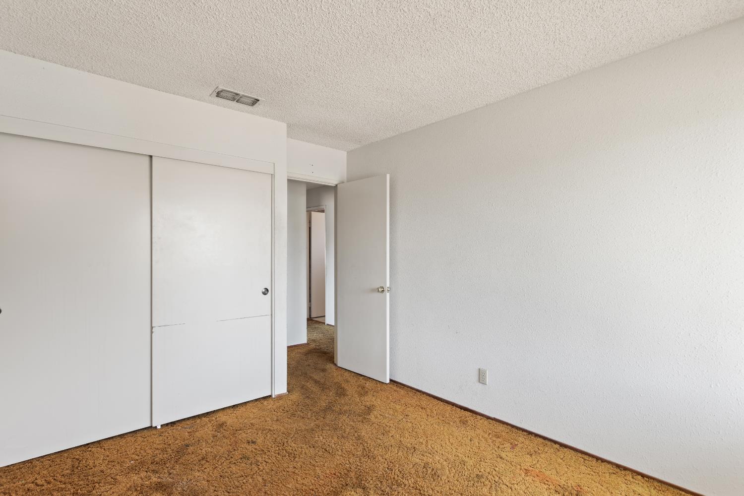 Detail Gallery Image 17 of 26 For 9251 Carla Way, Sacramento,  CA 95826 - 4 Beds | 2/1 Baths
