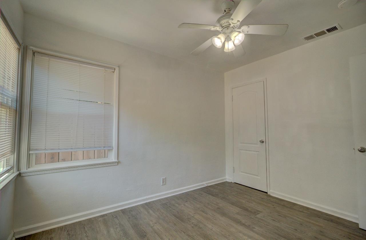 Detail Gallery Image 17 of 33 For 400 Elm Ave, Atwater,  CA 95301 - 4 Beds | 2 Baths