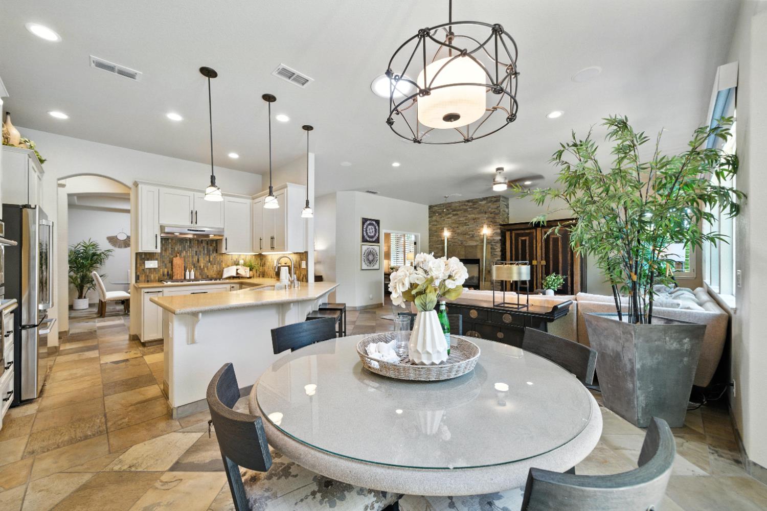 Detail Gallery Image 31 of 78 For 3001 Grasmere Cir, Roseville,  CA 95661 - 2 Beds | 2 Baths