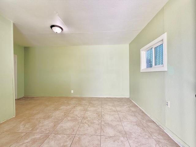 Detail Gallery Image 30 of 35 For 6905 Halliday Ave, Oakland,  CA 94605 - 2 Beds | 1 Baths