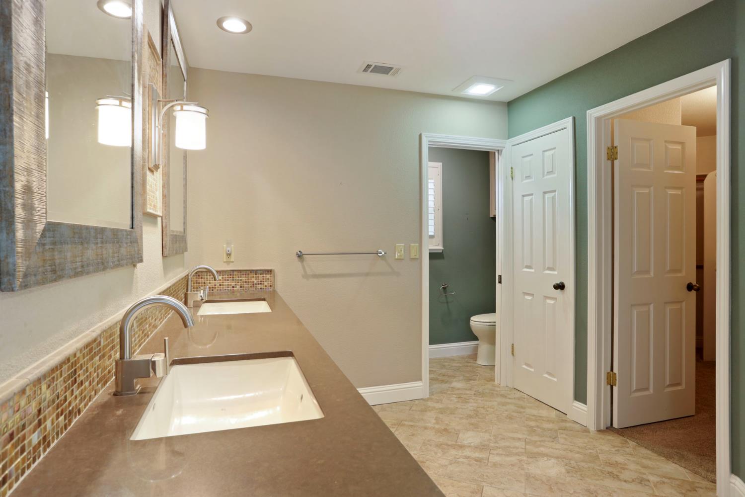 Detail Gallery Image 32 of 50 For 2404 Dutchollow Ct, Modesto,  CA 95356 - 3 Beds | 2 Baths