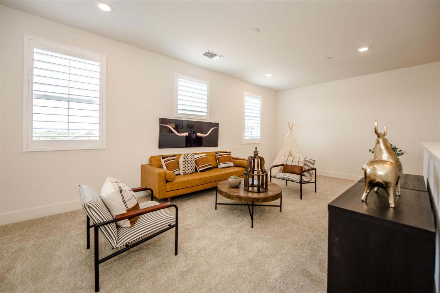 Detail Gallery Image 18 of 37 For 2751 Brookshire Cir, Woodland,  CA 95776 - 5 Beds | 3 Baths