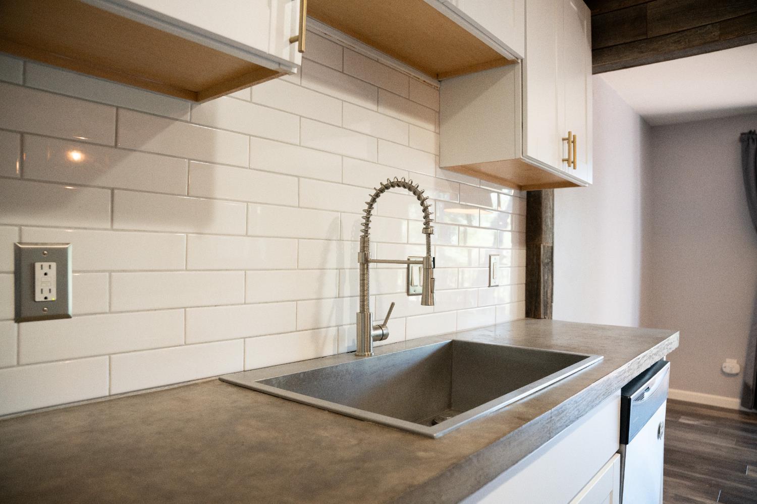 Detail Gallery Image 10 of 36 For 3406 Bristol Ct, Cameron Park,  CA 95682 - 3 Beds | 2/1 Baths