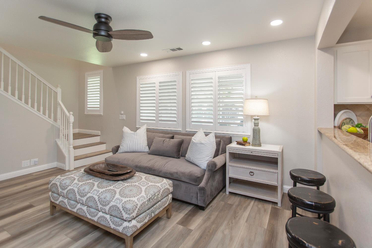 Detail Gallery Image 9 of 31 For 5542 Chancellor Way, Riverbank,  CA 95367 - 3 Beds | 2/1 Baths
