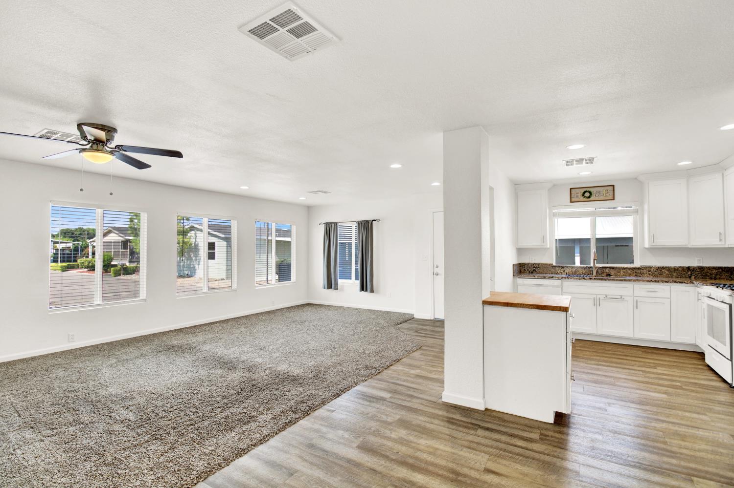 Detail Gallery Image 17 of 34 For 2307 Oakdale Rd 100, Modesto,  CA 95355 - 2 Beds | 2 Baths