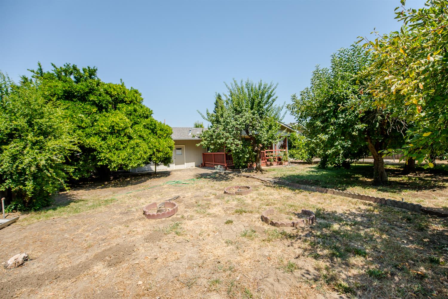 Detail Gallery Image 37 of 43 For 204 Emery St, Winters,  CA 95694 - 3 Beds | 2 Baths