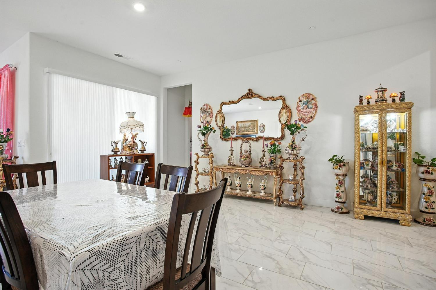 Detail Gallery Image 15 of 36 For 3742 Haymaker Way, Sacramento,  CA 95835 - 3 Beds | 2 Baths
