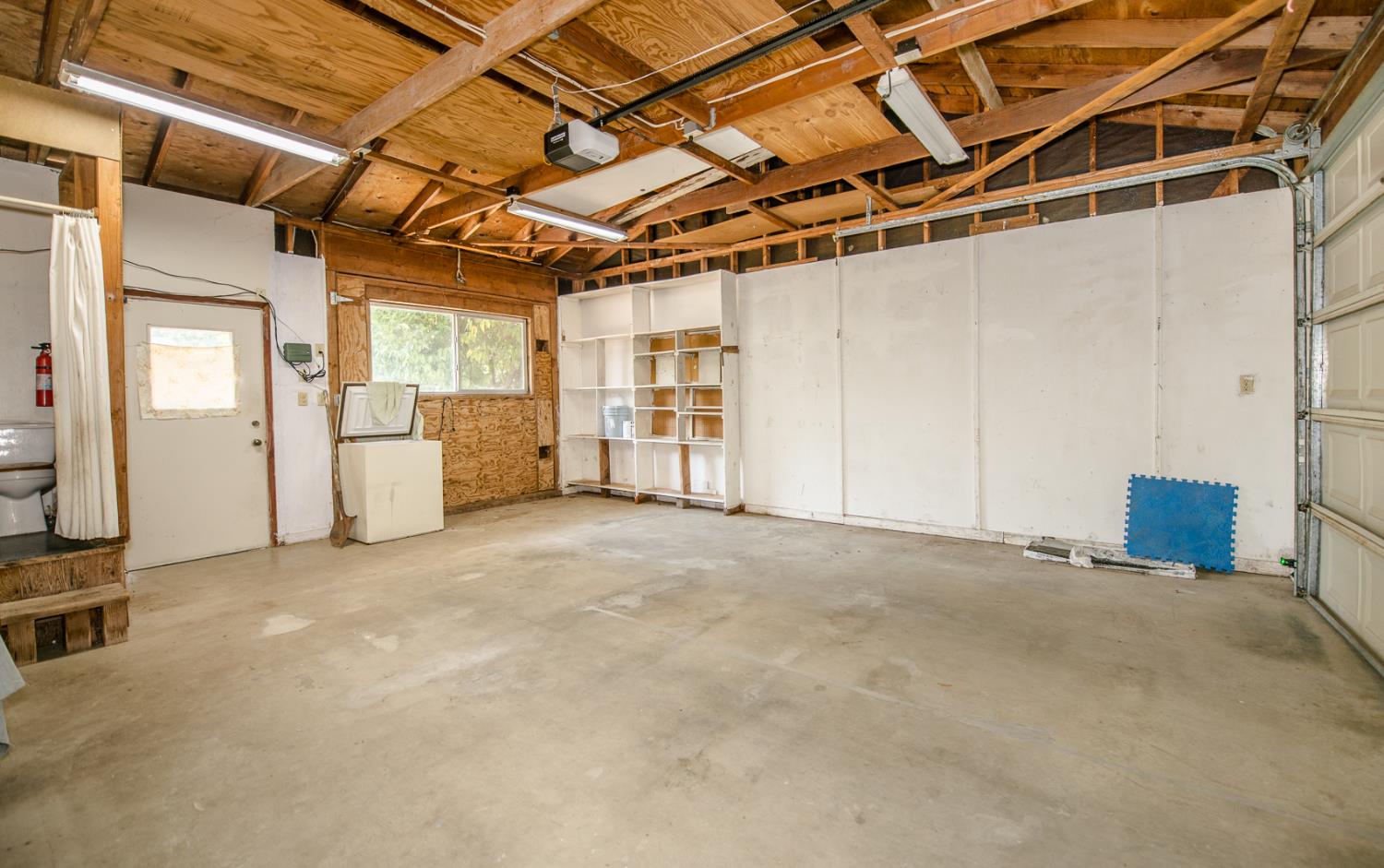 Detail Gallery Image 41 of 43 For 204 Emery St, Winters,  CA 95694 - 3 Beds | 2 Baths