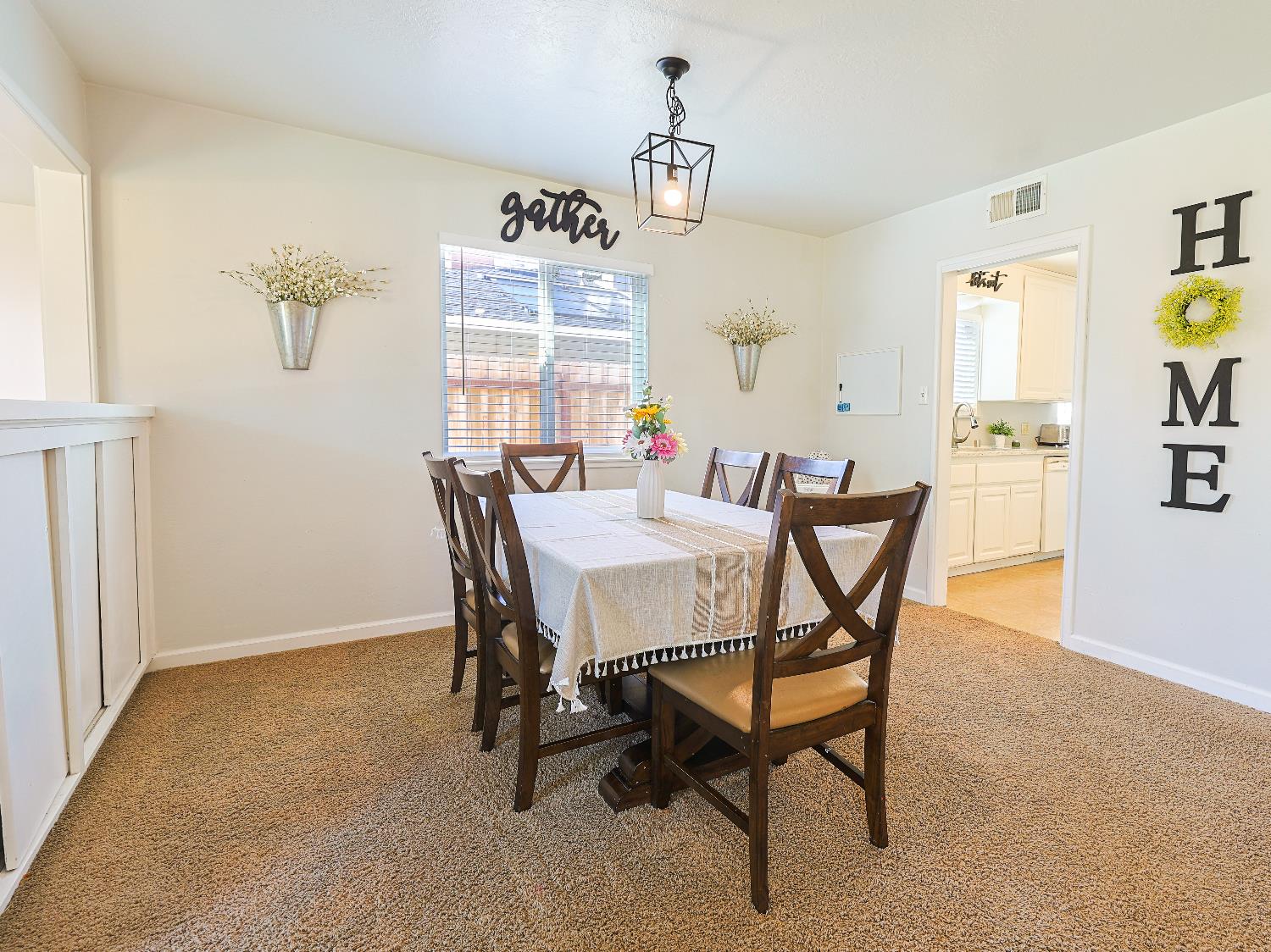 Detail Gallery Image 6 of 45 For 18 W Clanton Ave, Woodland,  CA 95695 - 3 Beds | 2 Baths