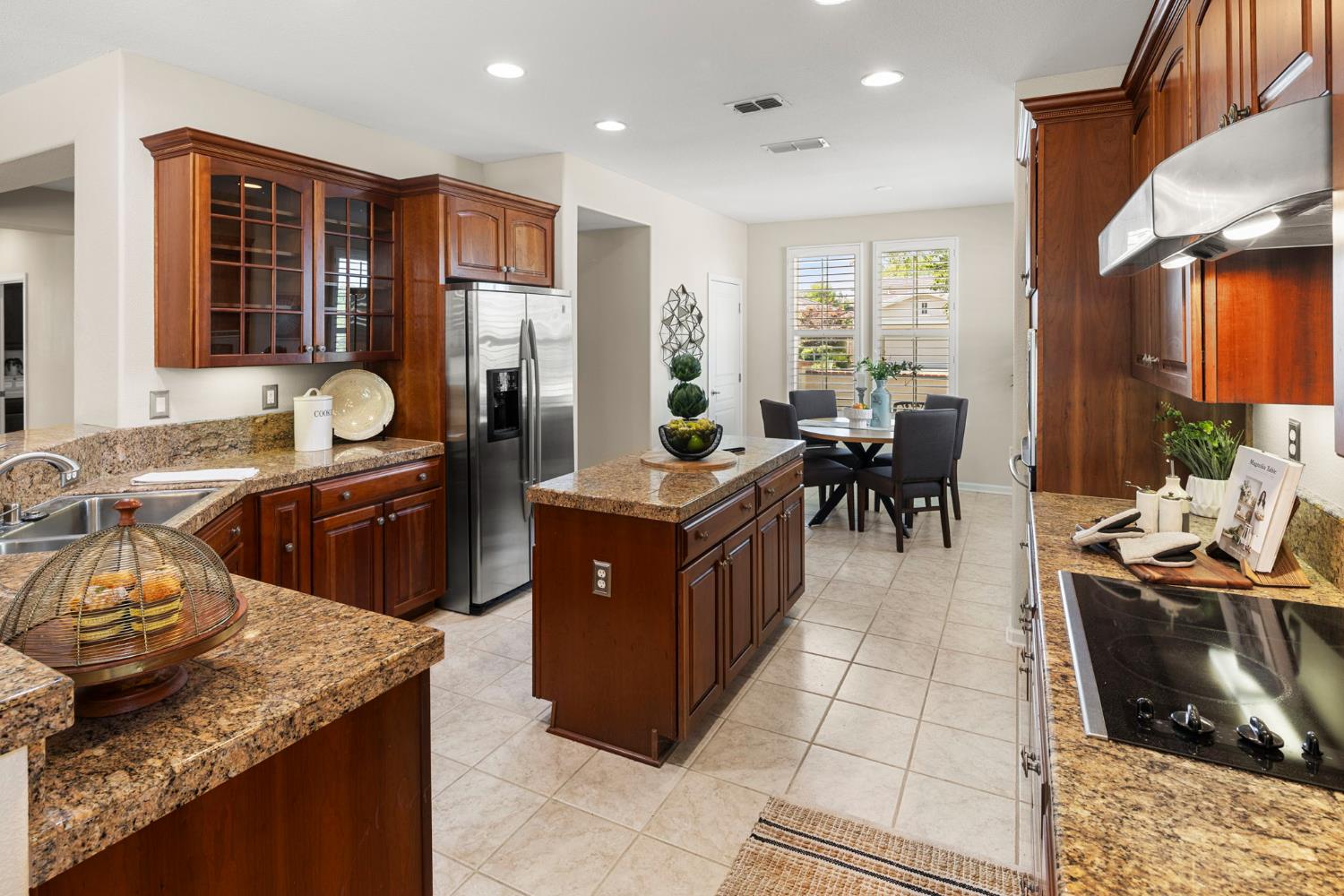 Detail Gallery Image 15 of 36 For 1960 Viola View Ct, Lincoln,  CA 95648 - 2 Beds | 2 Baths