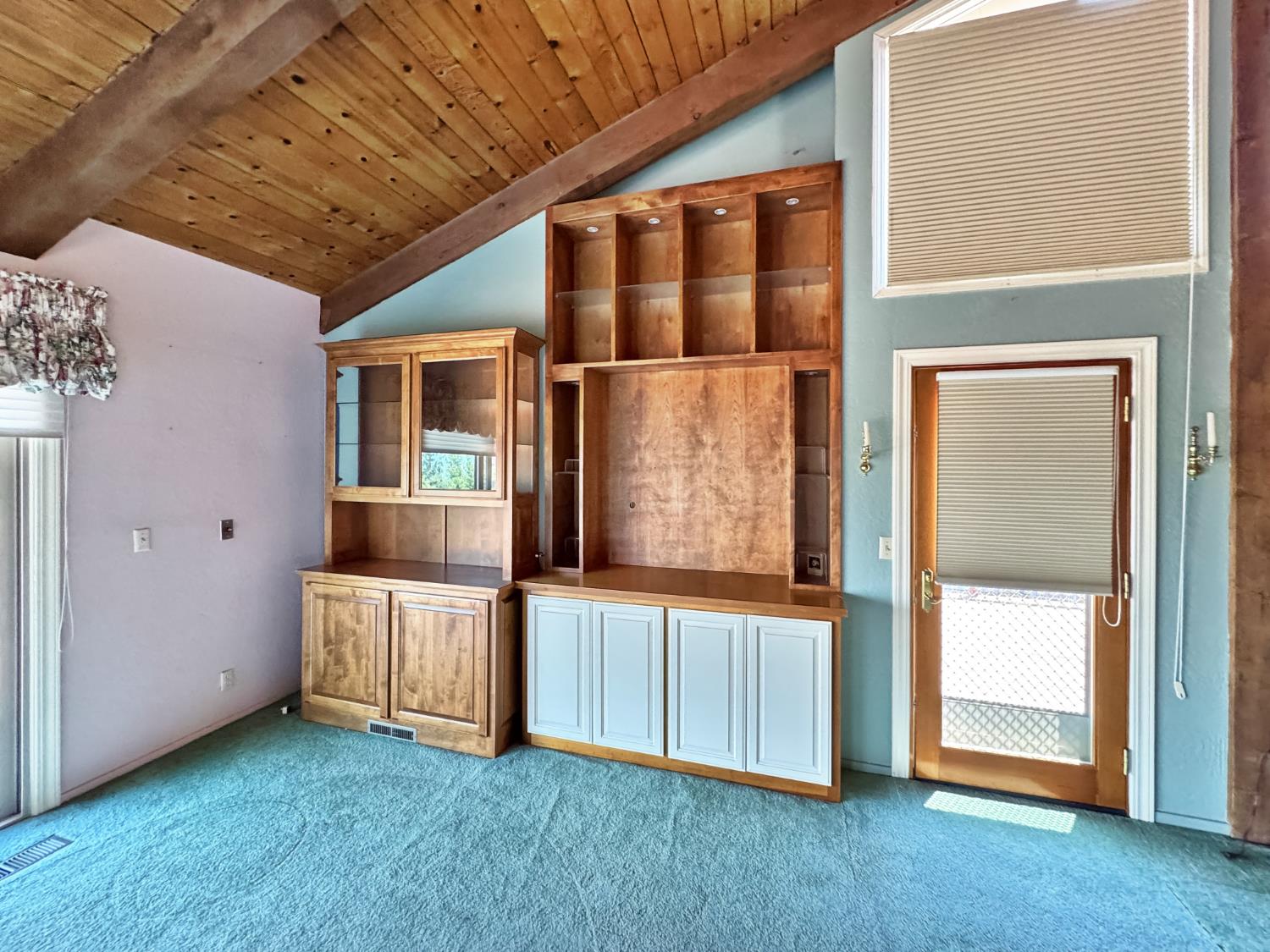 Detail Gallery Image 11 of 38 For 16169 Tina Ct, Grass Valley,  CA 95945 - 3 Beds | 3 Baths