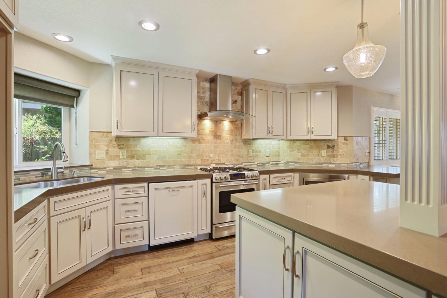 Detail Gallery Image 14 of 50 For 2404 Dutchollow Ct, Modesto,  CA 95356 - 3 Beds | 2 Baths