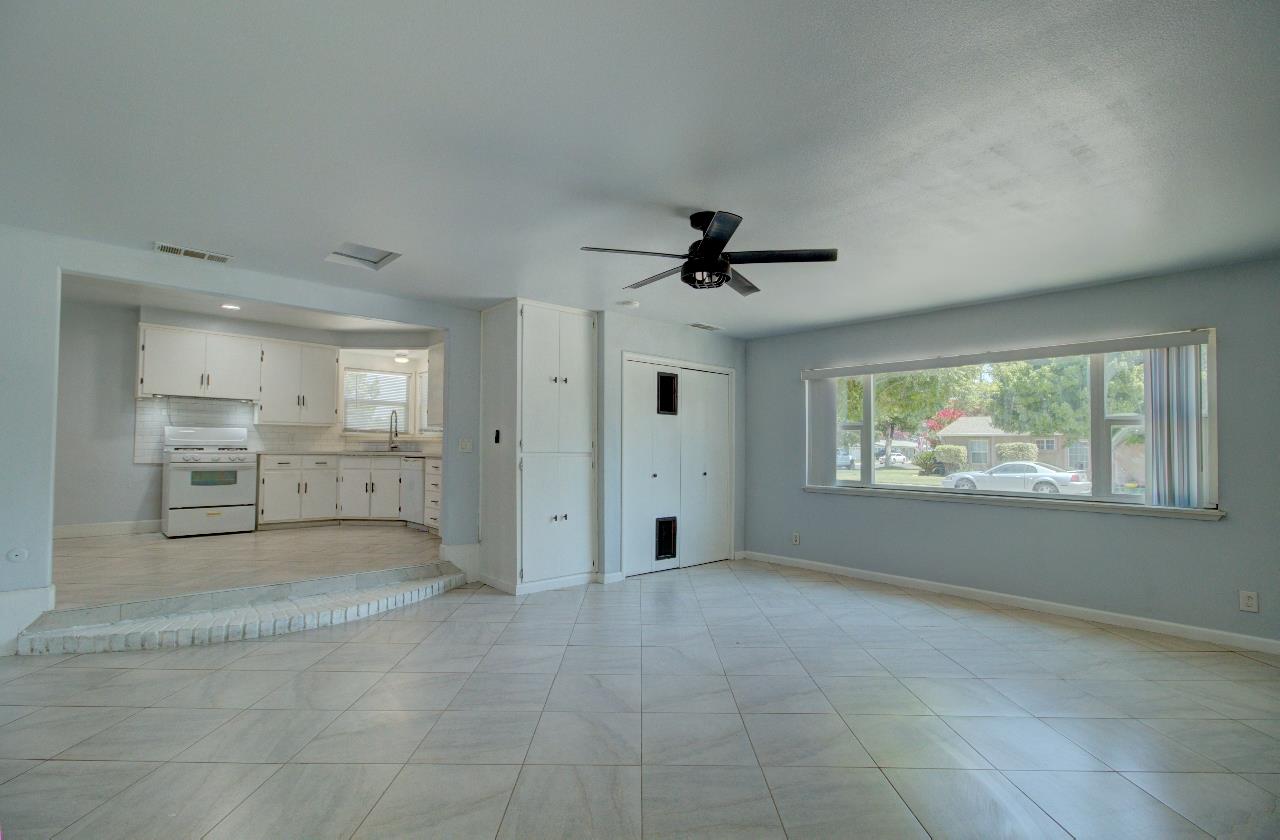 Detail Gallery Image 12 of 33 For 400 Elm Ave, Atwater,  CA 95301 - 4 Beds | 2 Baths