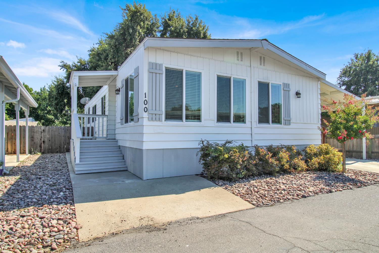 Detail Gallery Image 4 of 34 For 2307 Oakdale Rd 100, Modesto,  CA 95355 - 2 Beds | 2 Baths