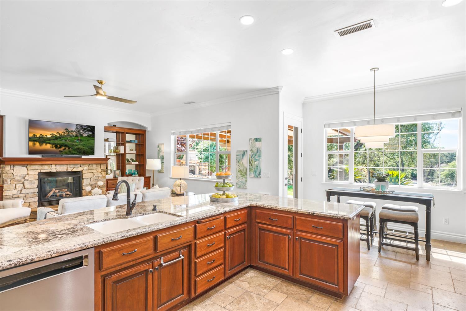 Detail Gallery Image 20 of 65 For 6312 Monument Springs Dr, Rocklin,  CA 95677 - 4 Beds | 3 Baths