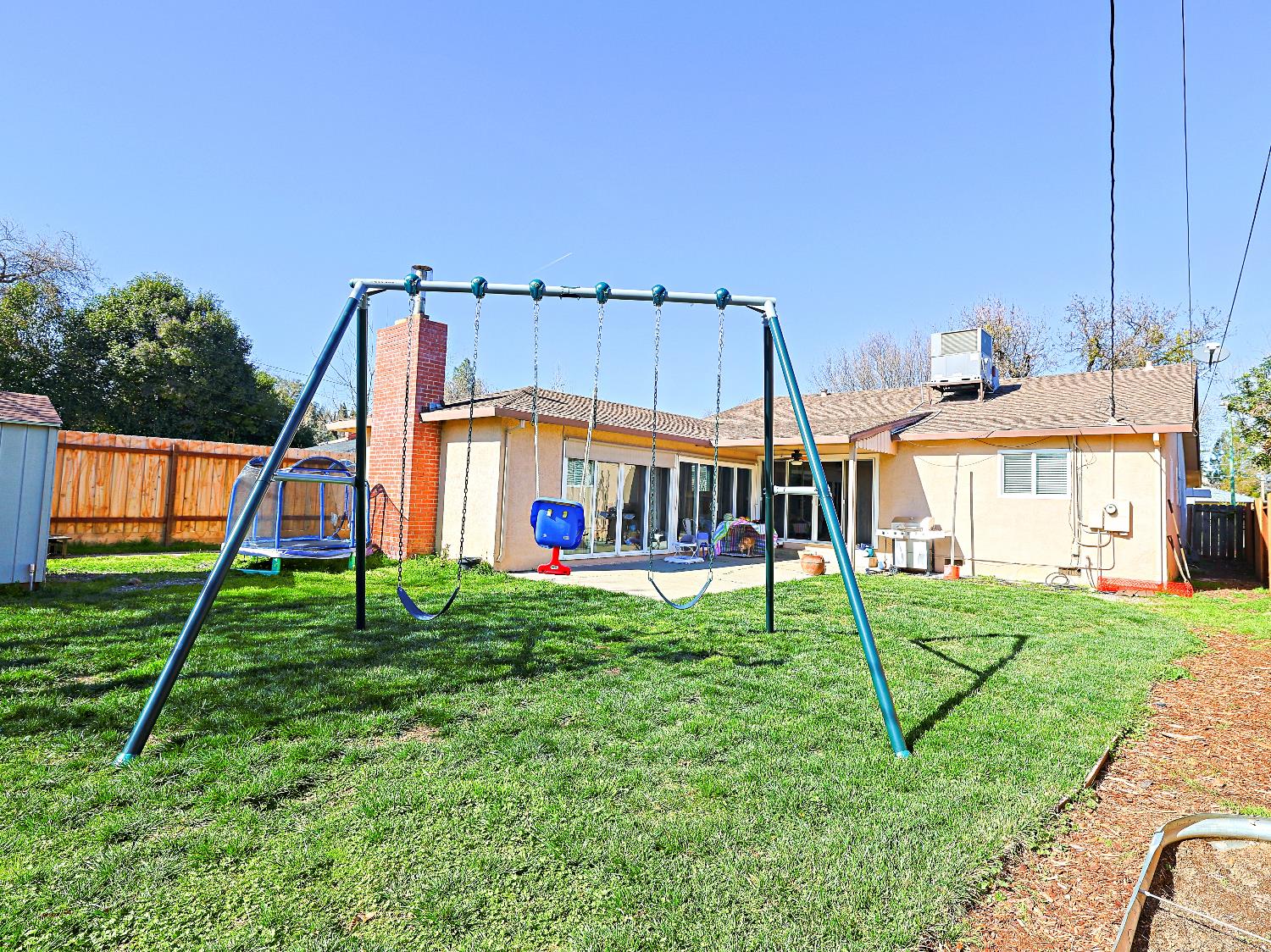Detail Gallery Image 44 of 45 For 18 W Clanton Ave, Woodland,  CA 95695 - 3 Beds | 2 Baths