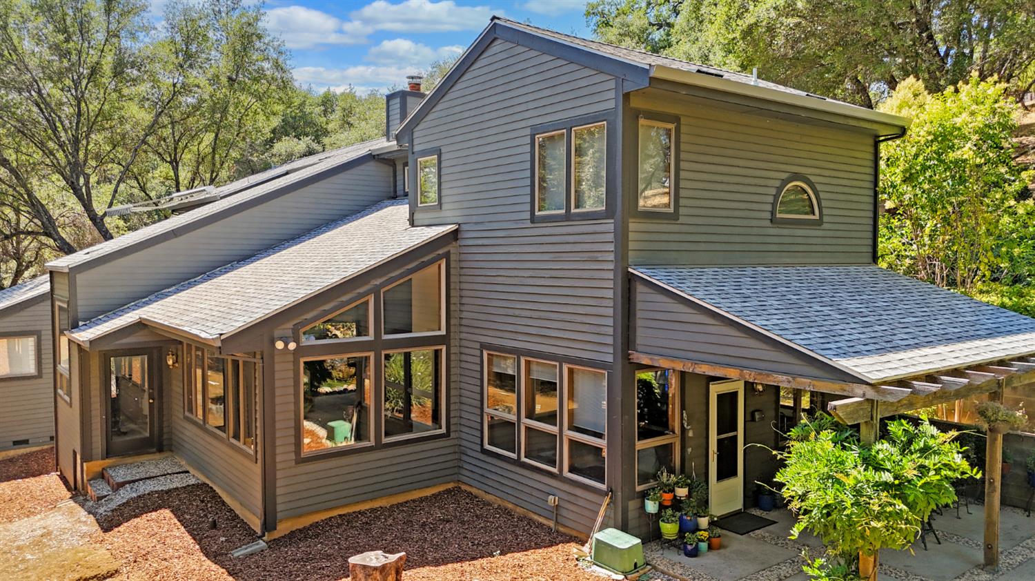 Detail Gallery Image 1 of 42 For 2790 Black Oak Rd, Auburn,  CA 95602 - 4 Beds | 3 Baths