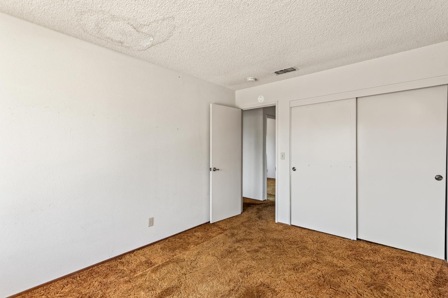 Detail Gallery Image 15 of 26 For 9251 Carla Way, Sacramento,  CA 95826 - 4 Beds | 2/1 Baths