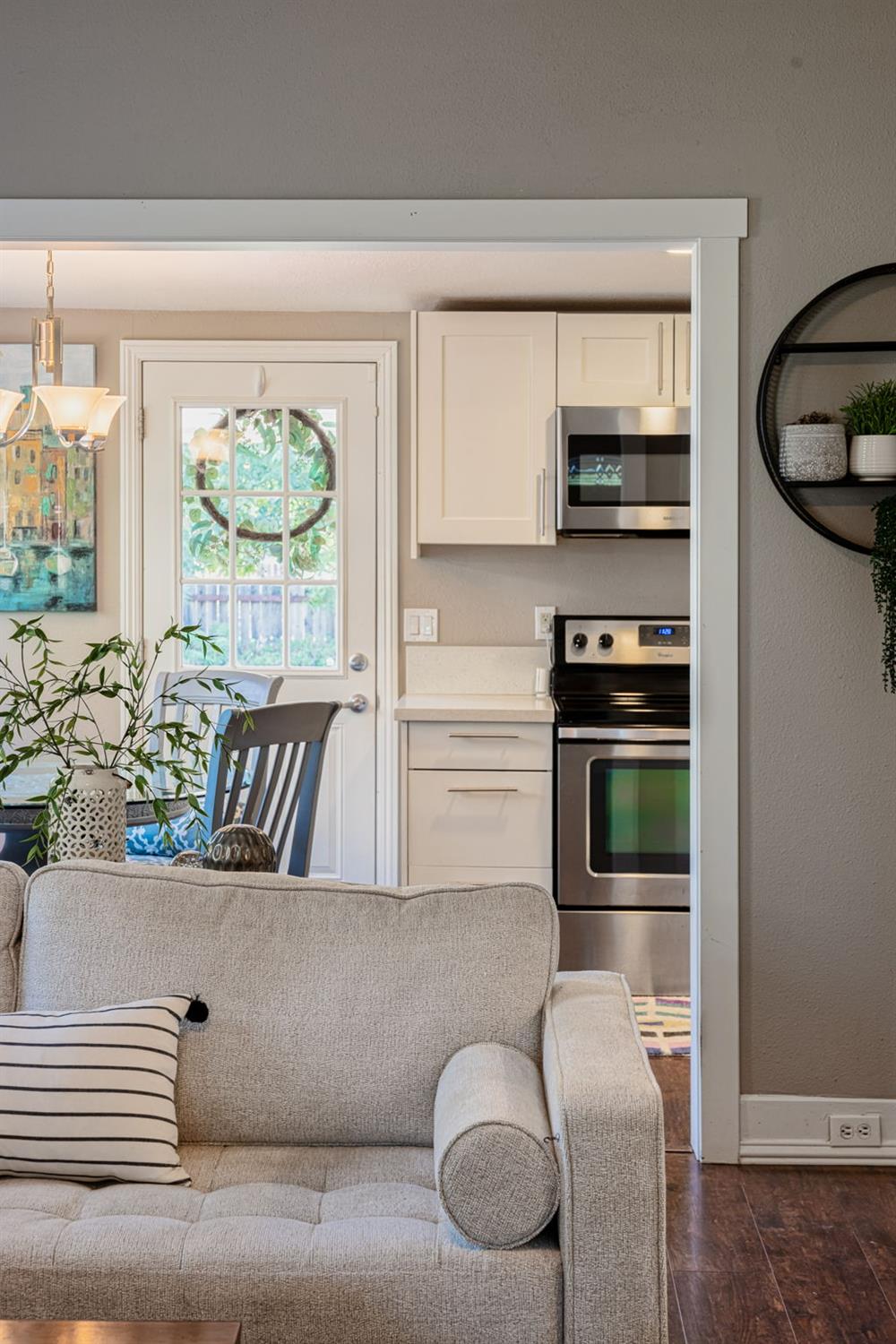 Detail Gallery Image 12 of 37 For 725 4th St, Woodland,  CA 95695 - 3 Beds | 1 Baths