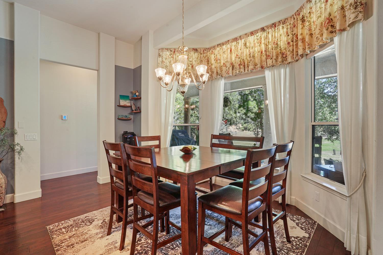 Detail Gallery Image 11 of 44 For 1109 Oak View Dr, Ione,  CA 95640 - 3 Beds | 3 Baths