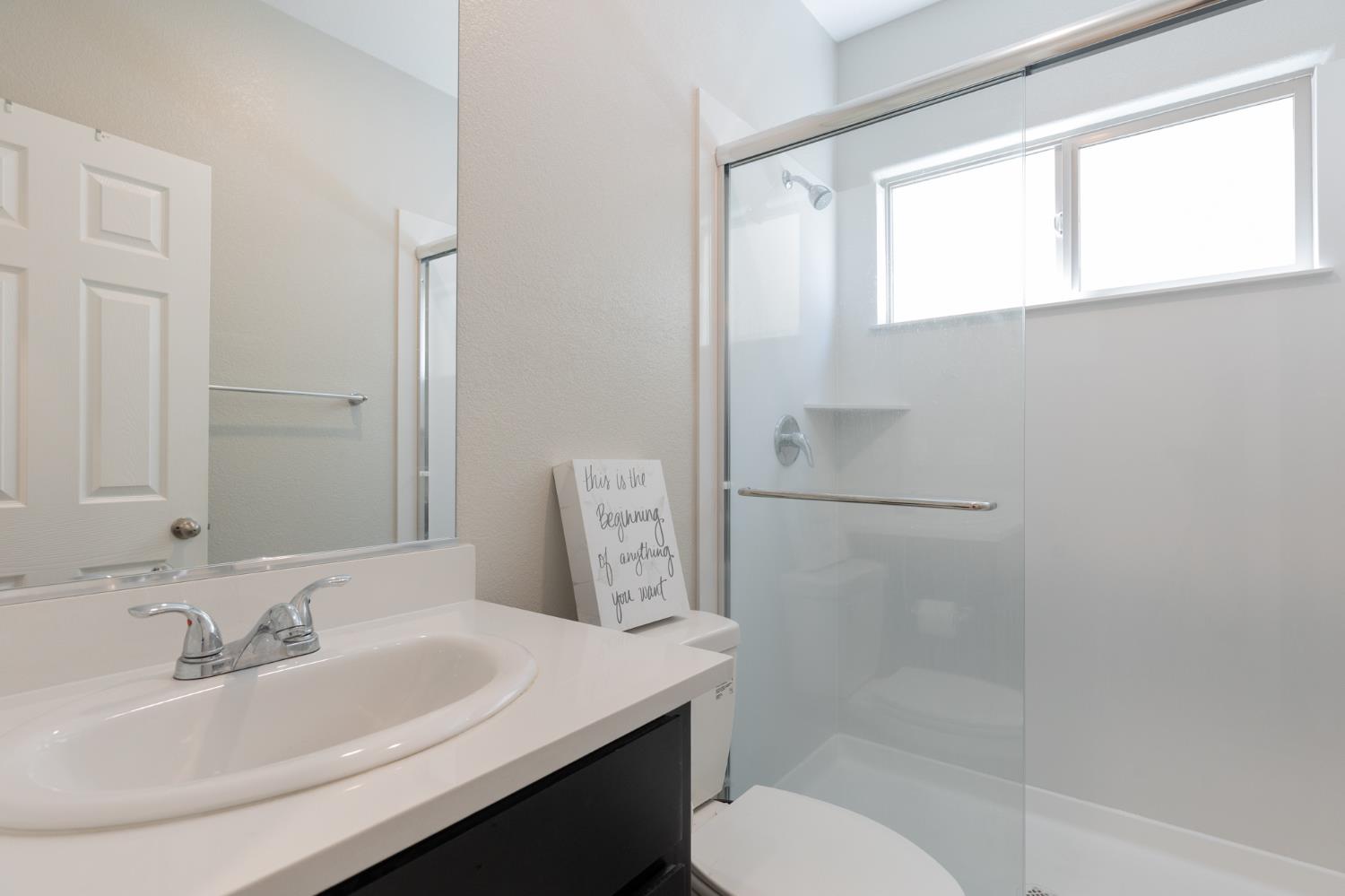 Detail Gallery Image 5 of 33 For 3247 Le Bourget Ln, Lincoln,  CA 95648 - 4 Beds | 3 Baths