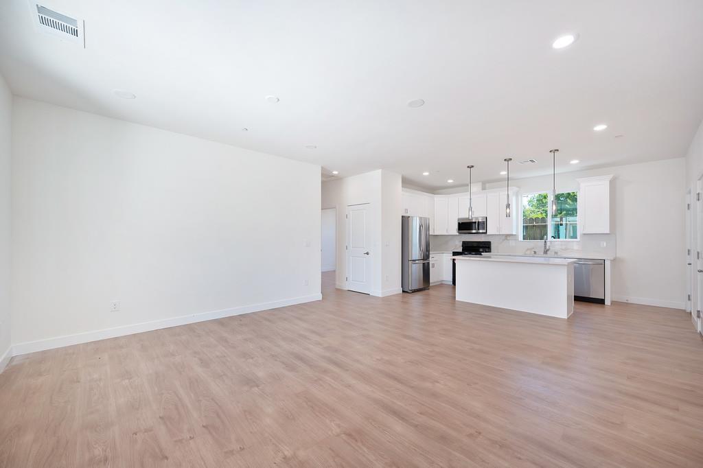 Detail Gallery Image 36 of 61 For 9437 Erwin Ave, Orangevale,  CA 95662 - – Beds | – Baths