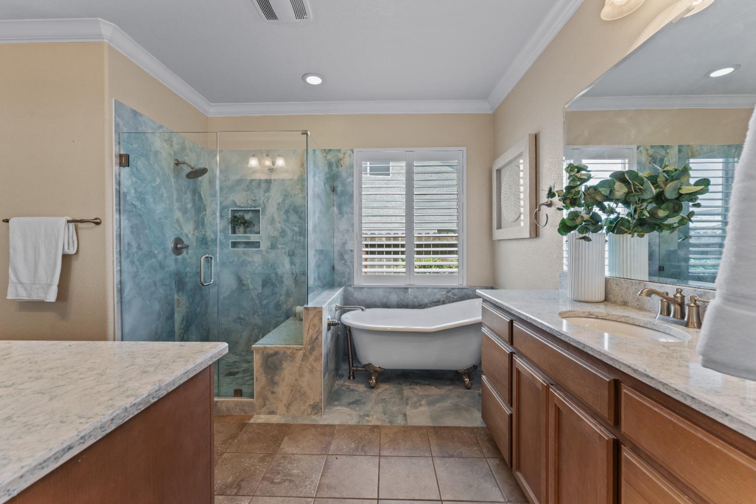 Detail Gallery Image 21 of 61 For 206 Calistoga Ct, El Dorado Hills,  CA 95762 - 3 Beds | 2/1 Baths