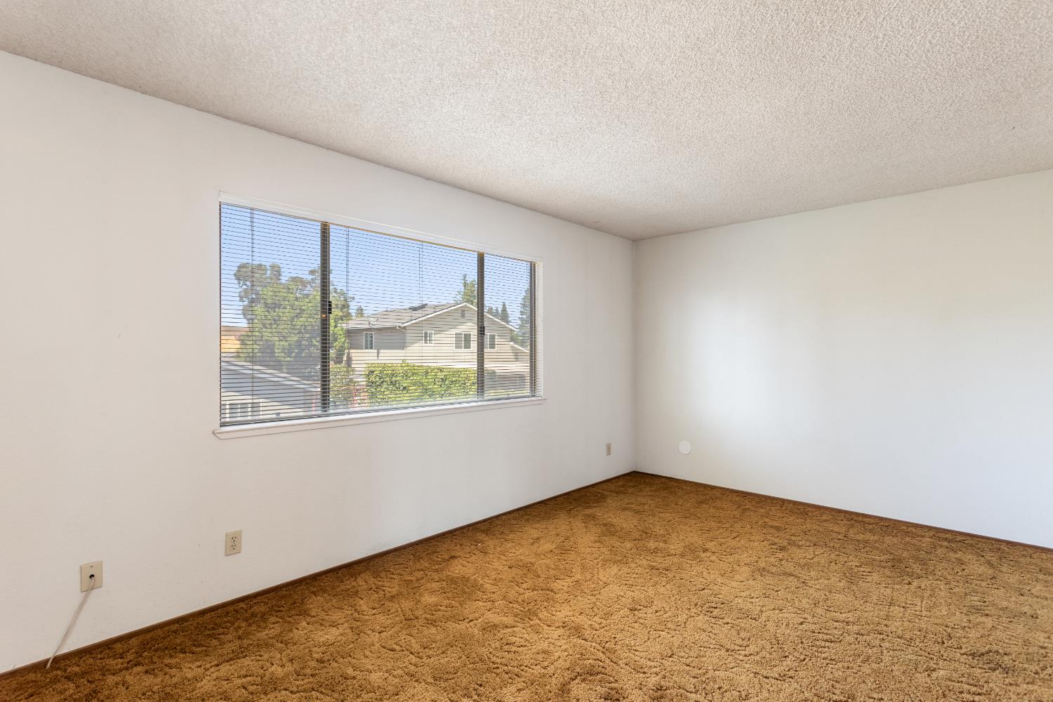 Detail Gallery Image 20 of 26 For 9251 Carla Way, Sacramento,  CA 95826 - 4 Beds | 2/1 Baths