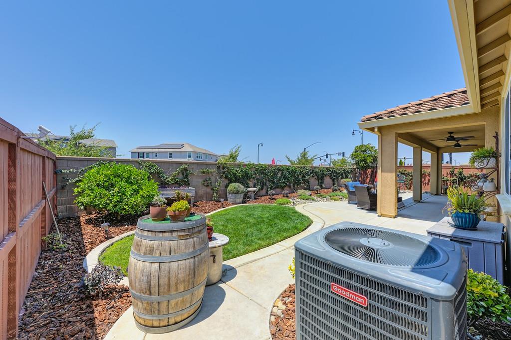 Detail Gallery Image 43 of 43 For 10309 Tempo Way, Elk Grove,  CA 95757 - 4 Beds | 3/1 Baths