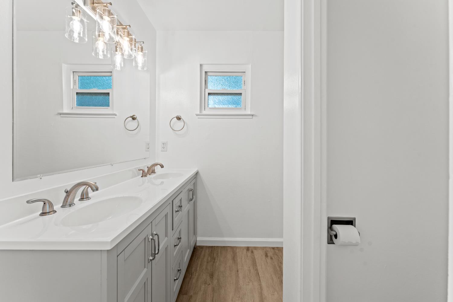 Detail Gallery Image 19 of 33 For 6036 Ellerslee Dr, Carmichael,  CA 95608 - 3 Beds | 2 Baths