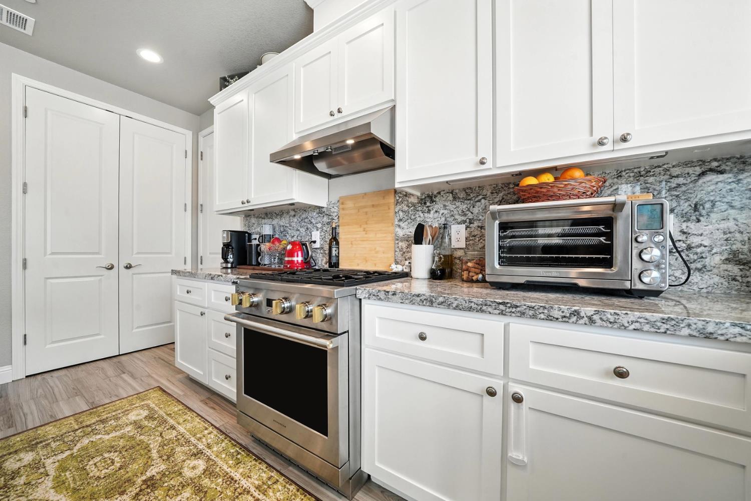 Detail Gallery Image 20 of 44 For 668 Morning Glory Cir, Ione,  CA 95640 - 4 Beds | 3 Baths