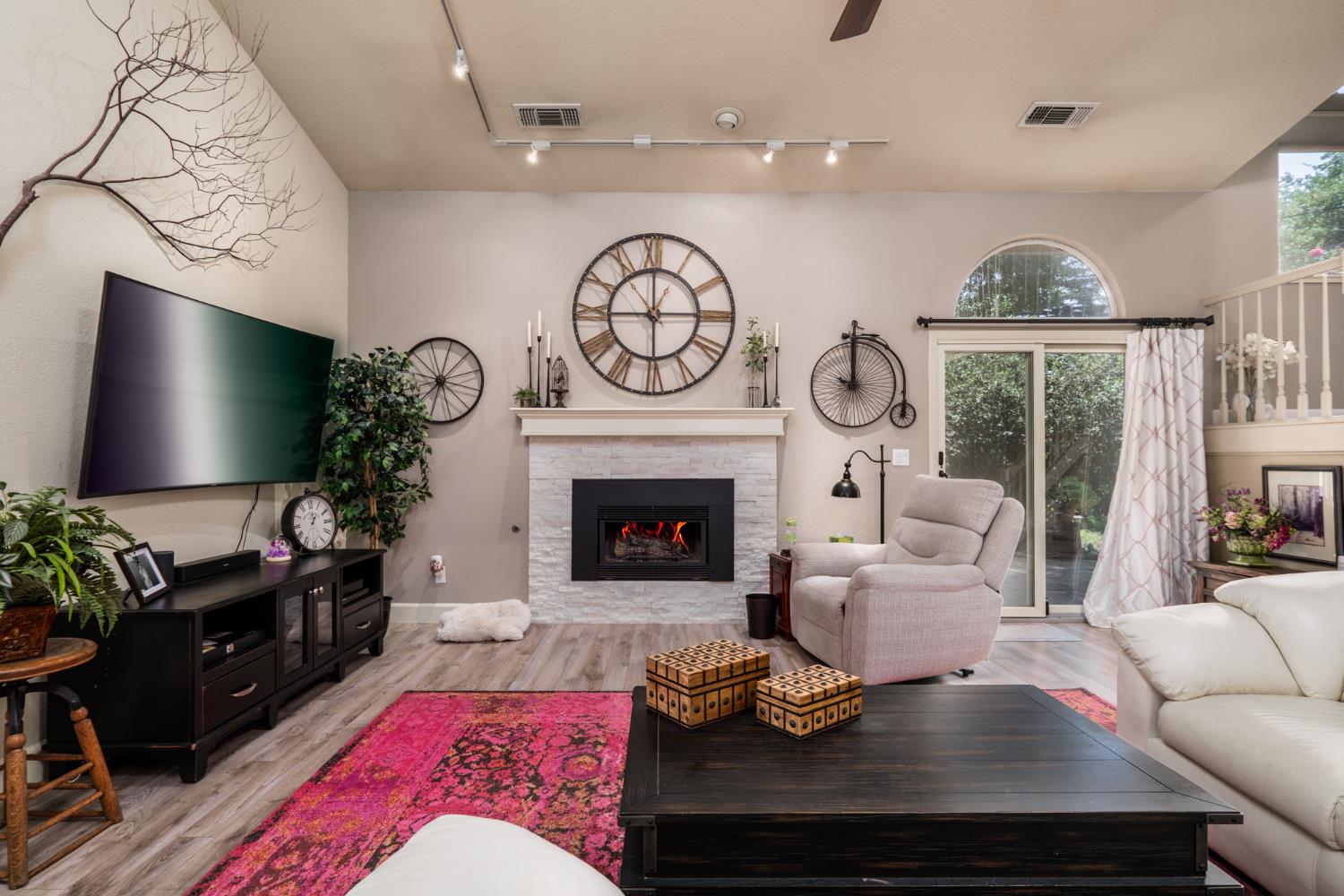 Detail Gallery Image 17 of 63 For 5148 Walnut Place Ln, Carmichael,  CA 95608 - 3 Beds | 2 Baths