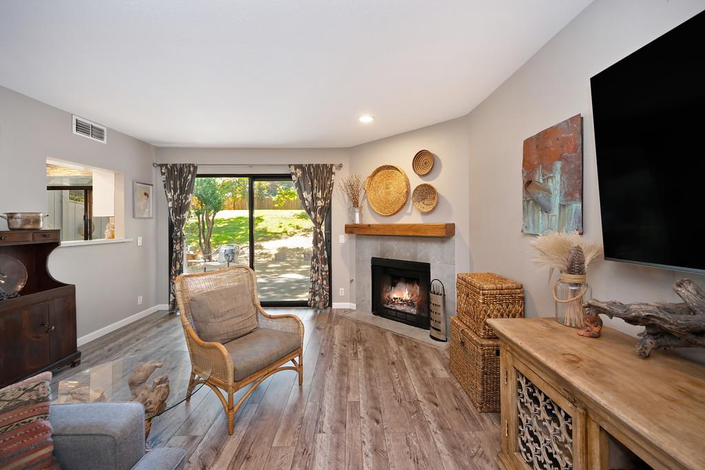 Detail Gallery Image 10 of 47 For 7826 Windsor Ln, Citrus Heights,  CA 95610 - 3 Beds | 2 Baths