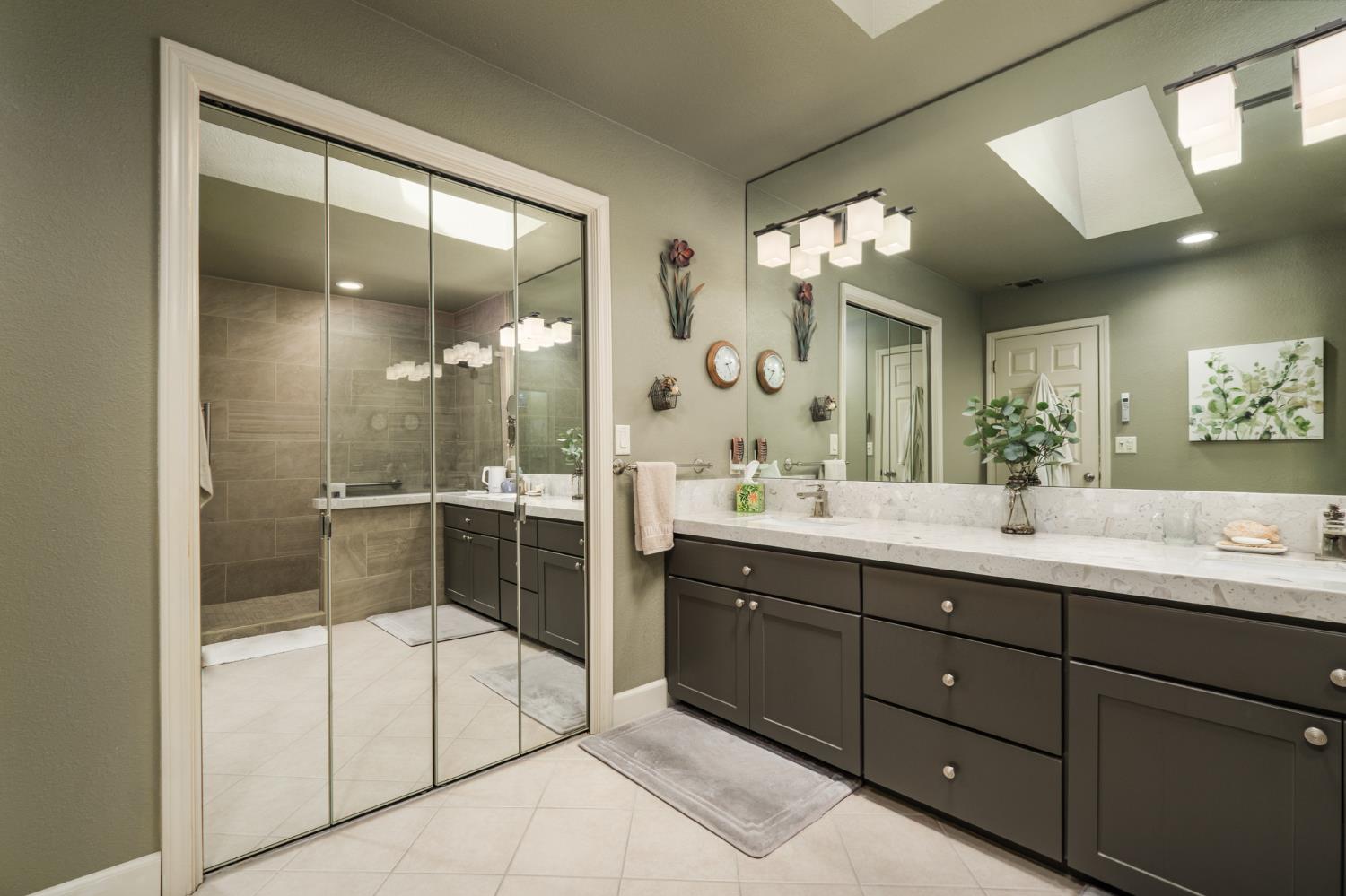 Detail Gallery Image 45 of 63 For 5148 Walnut Place Ln, Carmichael,  CA 95608 - 3 Beds | 2 Baths