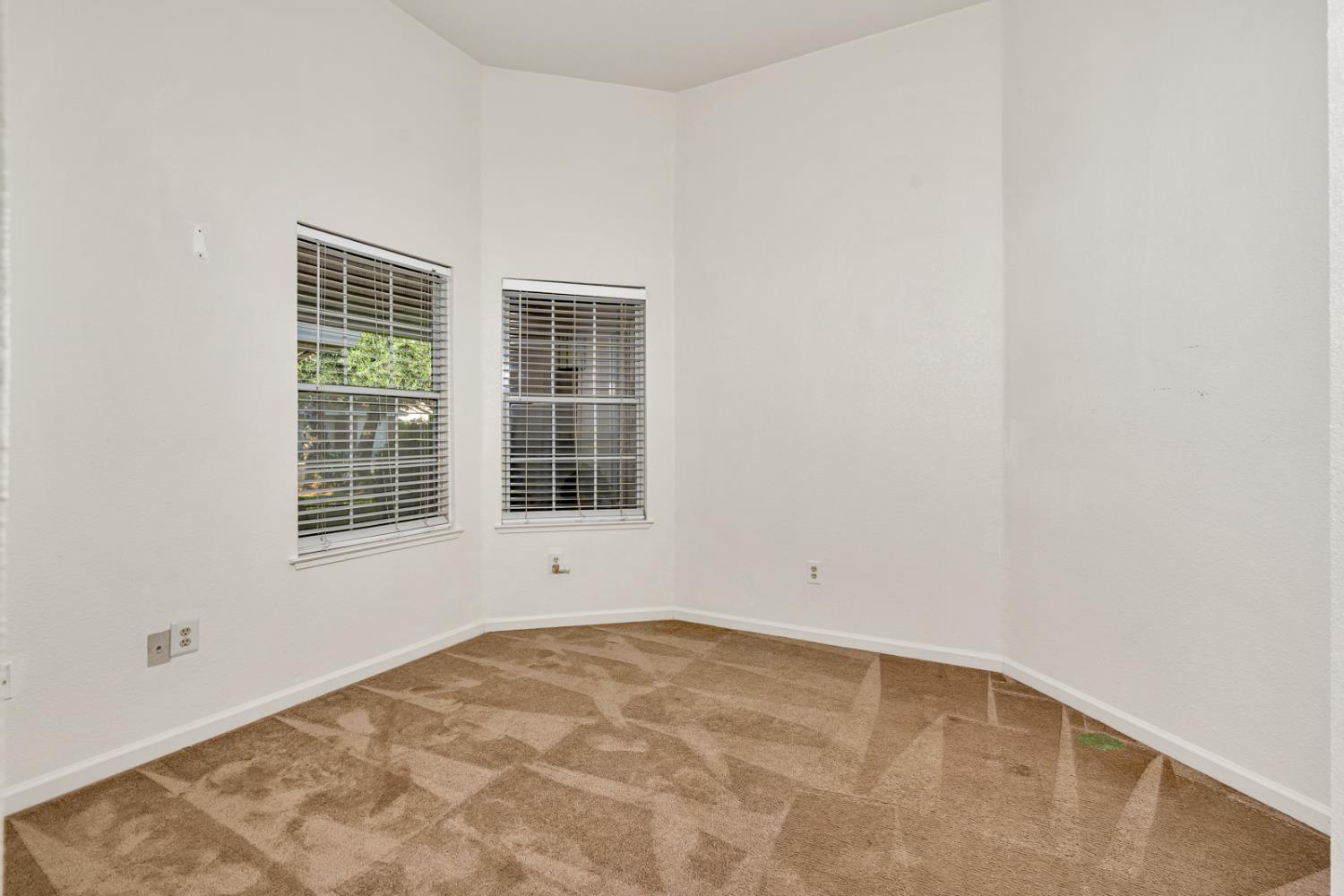Detail Gallery Image 36 of 71 For 934 Neal St, Los Banos,  CA 93635 - 4 Beds | 2 Baths