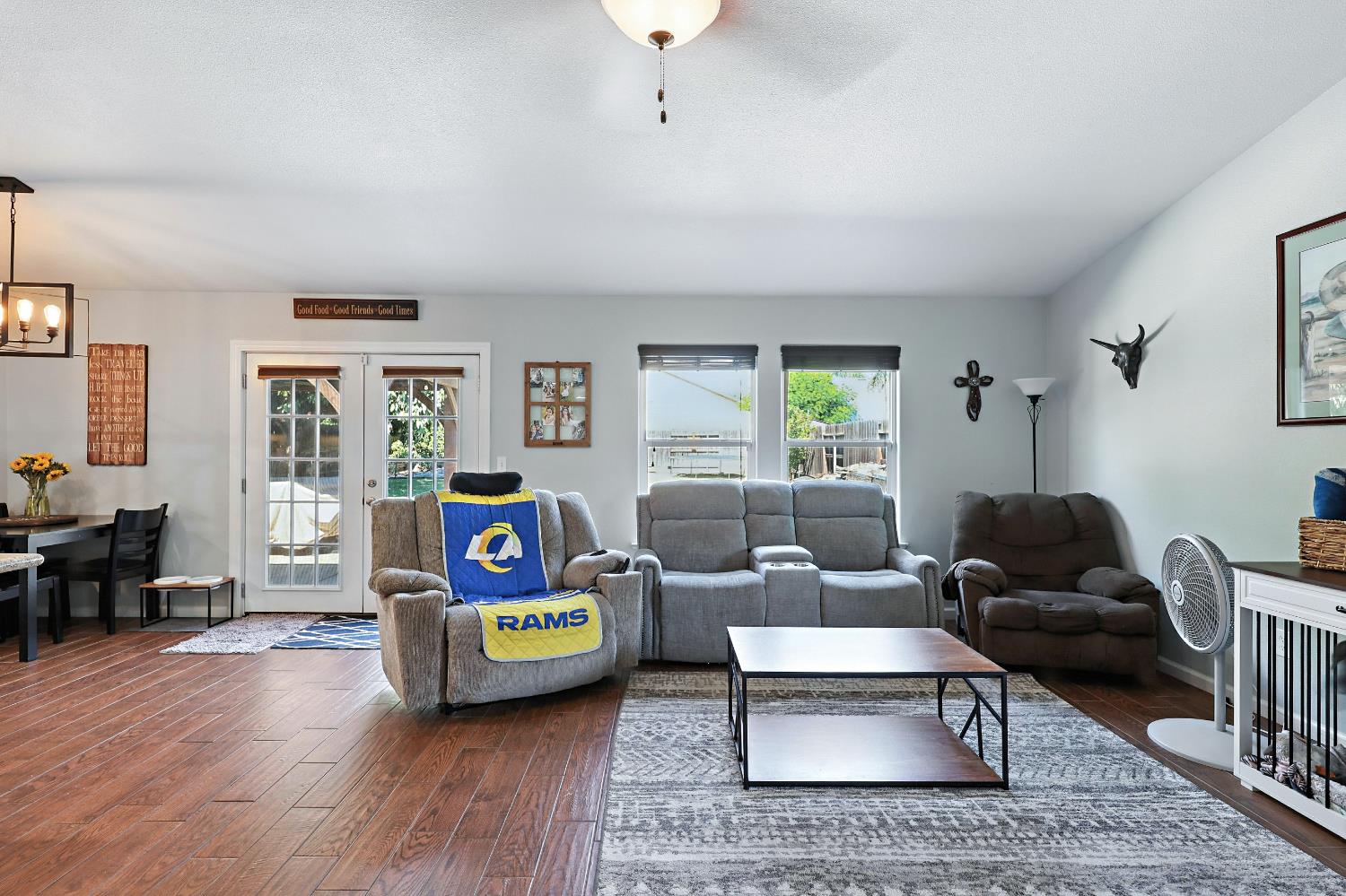 Detail Gallery Image 8 of 34 For 6045 Lea Ct, Winton,  CA 95388 - 4 Beds | 2 Baths