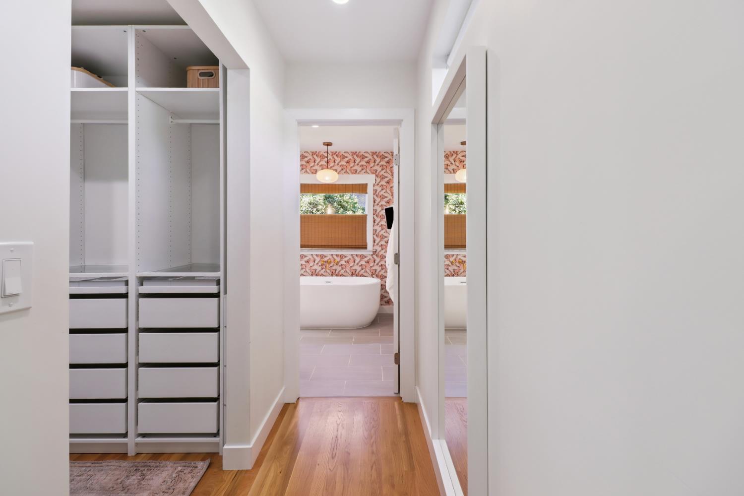 Detail Gallery Image 28 of 45 For 1452 Oregon Dr, Sacramento,  CA 95822 - 3 Beds | 2 Baths