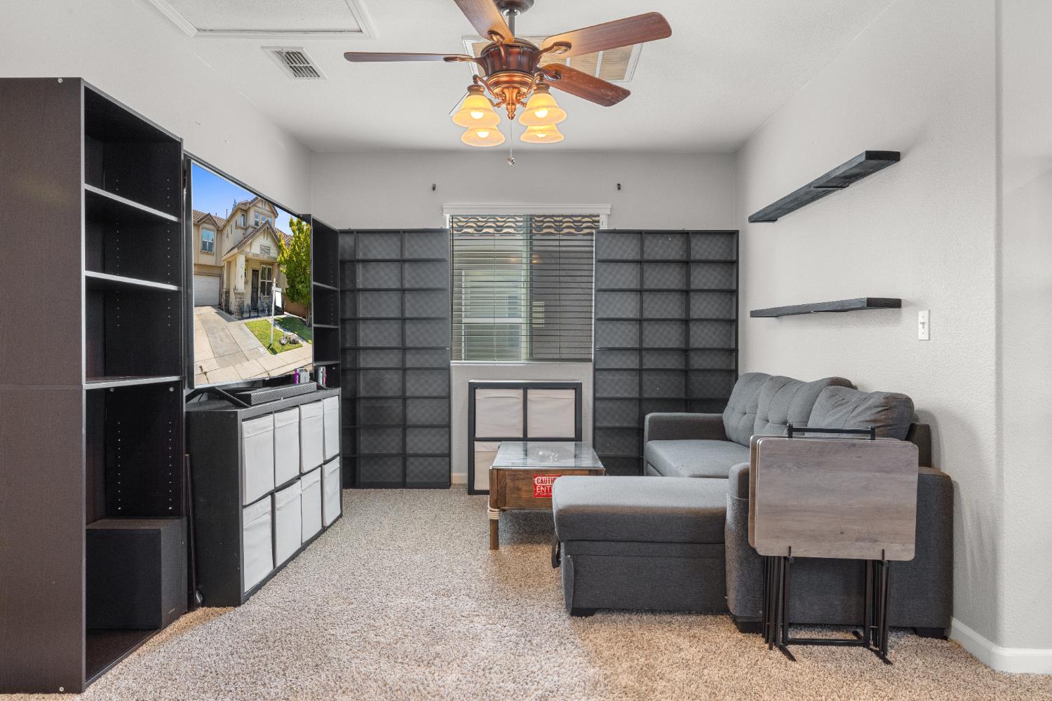 Detail Gallery Image 22 of 62 For 5422 Antique Rose Way, Riverbank,  CA 95367 - 3 Beds | 2/1 Baths
