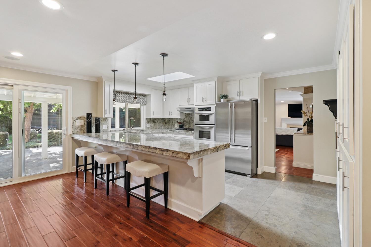 Detail Gallery Image 15 of 62 For 551 Thornley Way, Sacramento,  CA 95864 - 4 Beds | 2/1 Baths