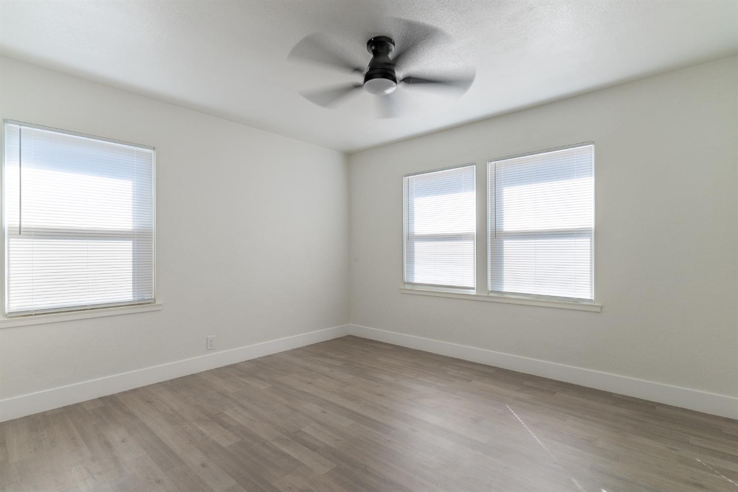 Detail Gallery Image 17 of 29 For 1017 Kings Avenue, Chowchilla,  CA 93610 - 3 Beds | 2 Baths