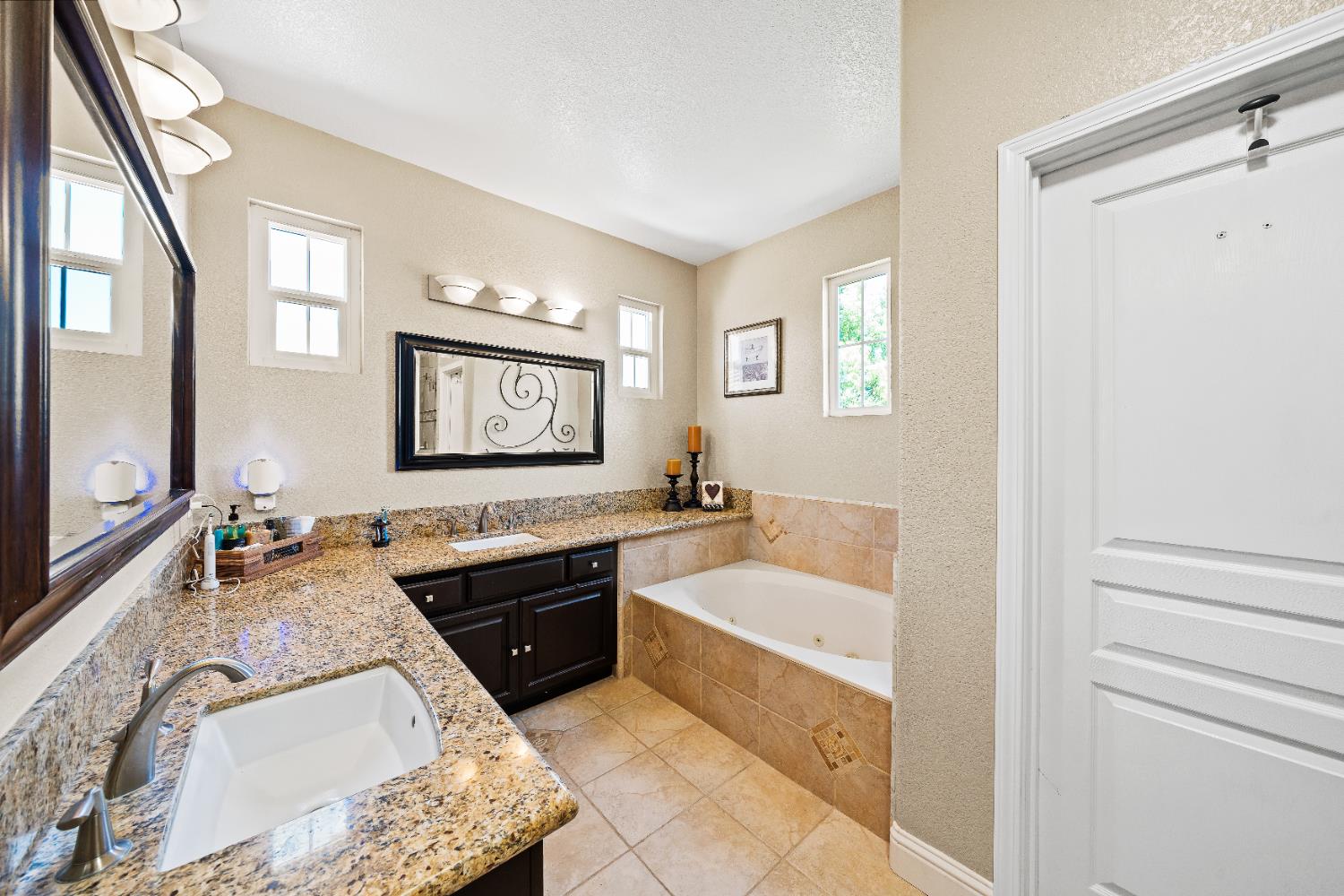 Detail Gallery Image 41 of 49 For 5504 Pleasant Grove Ct, Salida,  CA 95368 - 4 Beds | 3 Baths