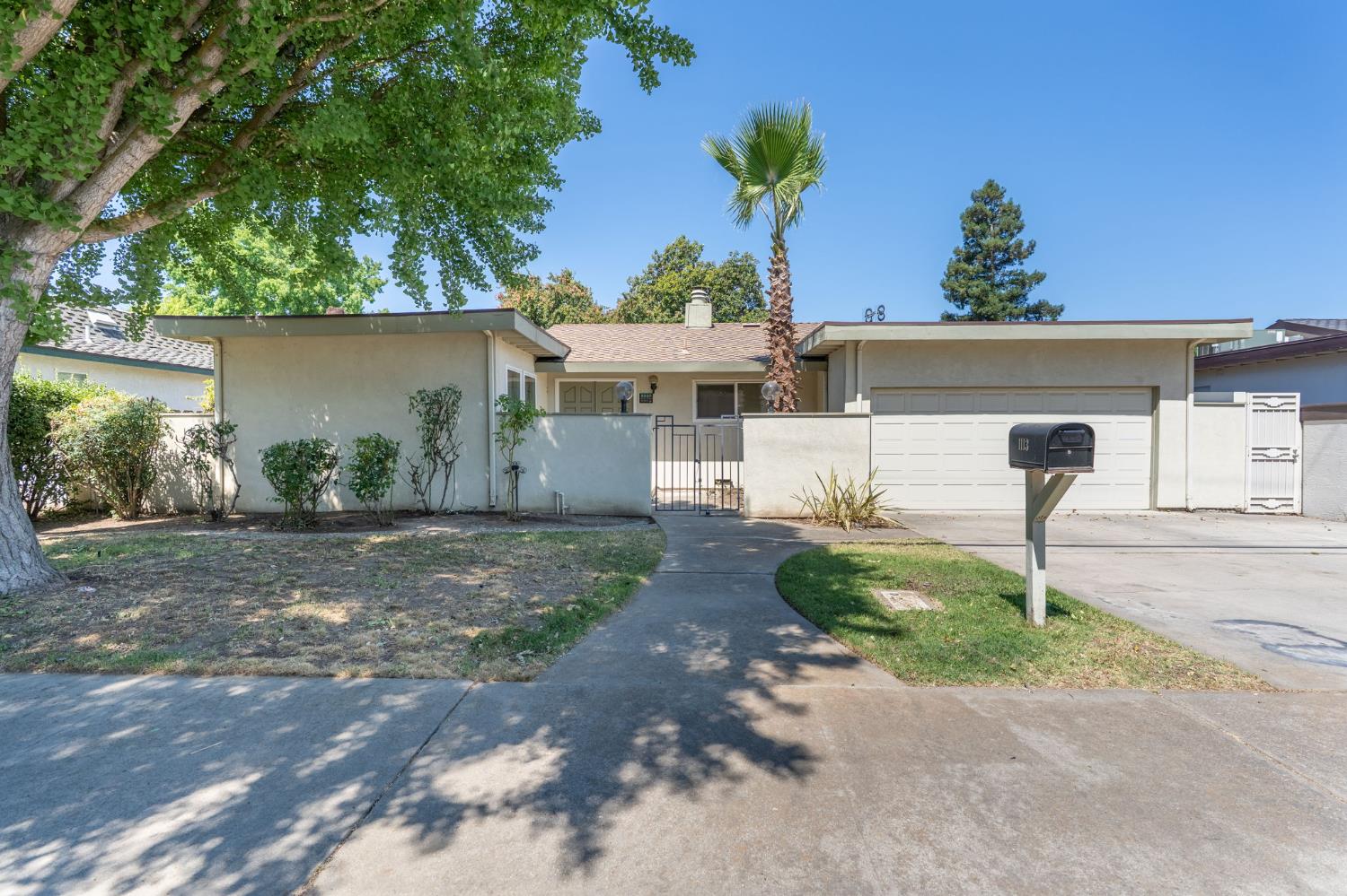 1113 Sonoma Avenue, Modesto CA 95355