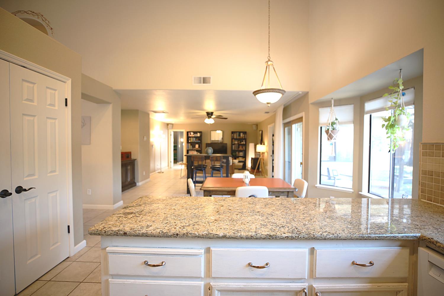 Detail Gallery Image 19 of 75 For 999 River Ave, Oakdale,  CA 95361 - 5 Beds | 4 Baths