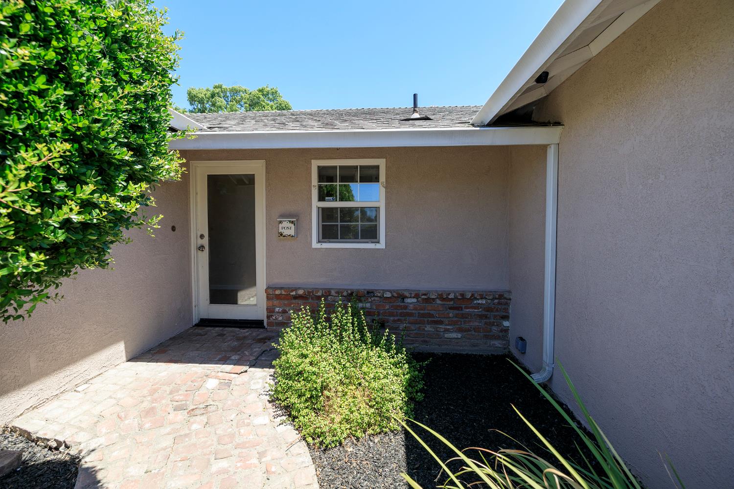 Detail Gallery Image 5 of 42 For 2020 Preston Ln, Modesto,  CA 95355 - 3 Beds | 2 Baths
