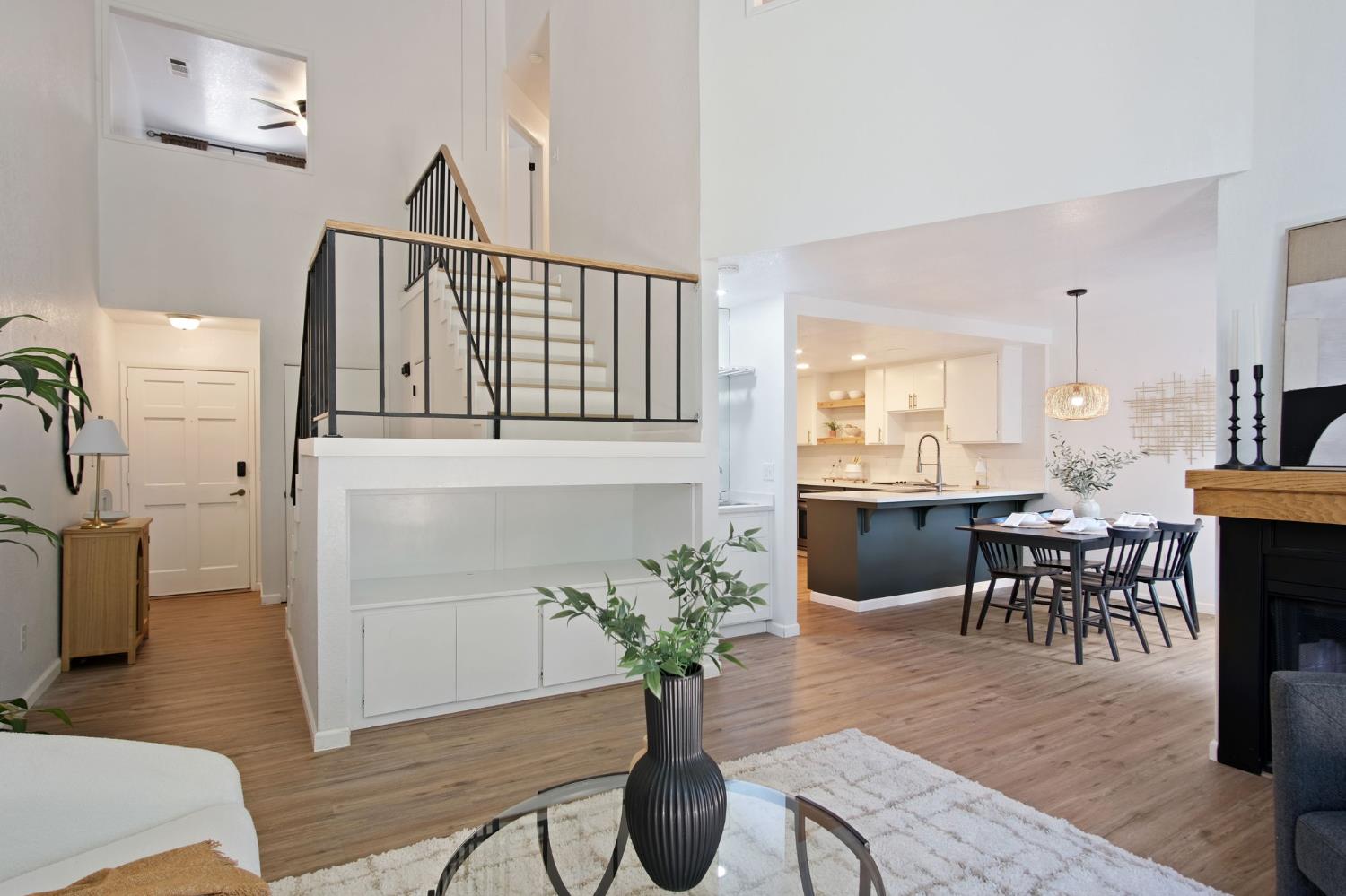 Detail Gallery Image 3 of 47 For 3350 M St #30,  Merced,  CA 95348 - 2 Beds | 1/1 Baths