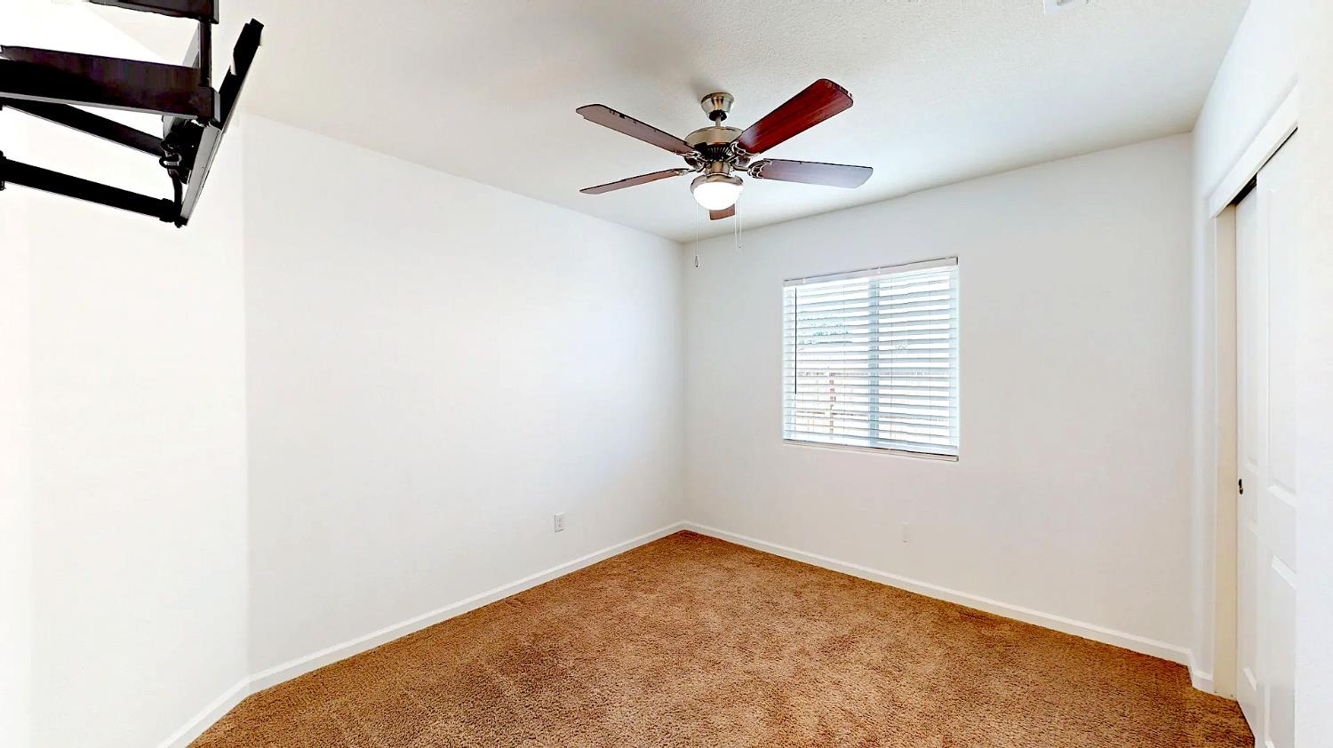 Detail Gallery Image 24 of 44 For 131 Sterling St, Los Banos,  CA 93635 - 3 Beds | 2 Baths