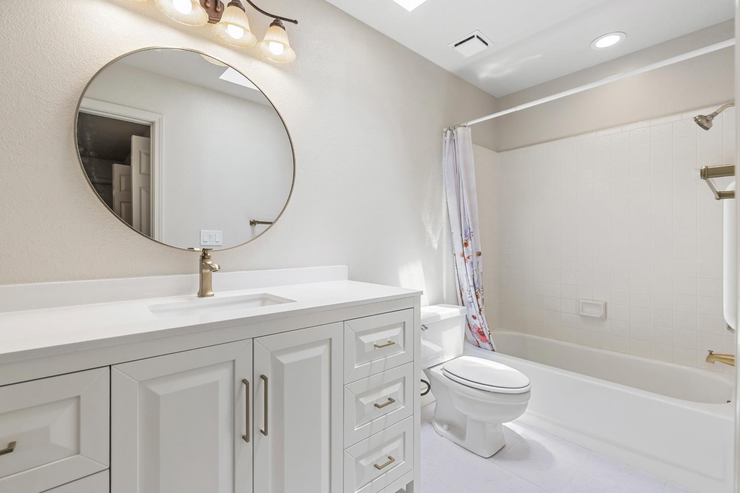 Detail Gallery Image 21 of 41 For 1173 Copper Verde Ln, Modesto,  CA 95355 - 3 Beds | 2 Baths