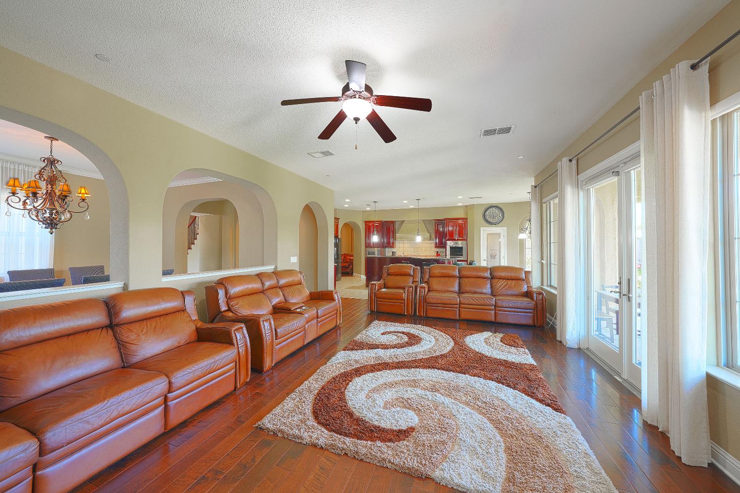 Detail Gallery Image 12 of 97 For 1340 Bella Cir, Lincoln,  CA 95648 - 7 Beds | 5 Baths